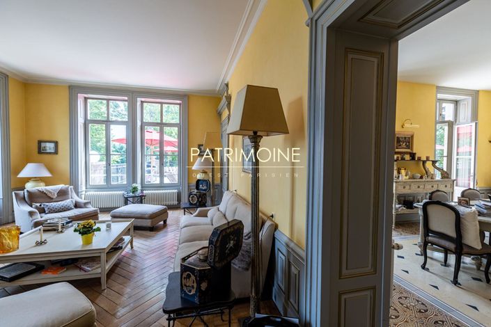 Image No.6-5 Bed Property for sale