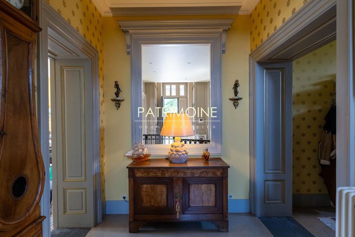 Image No.8-5 Bed Property for sale