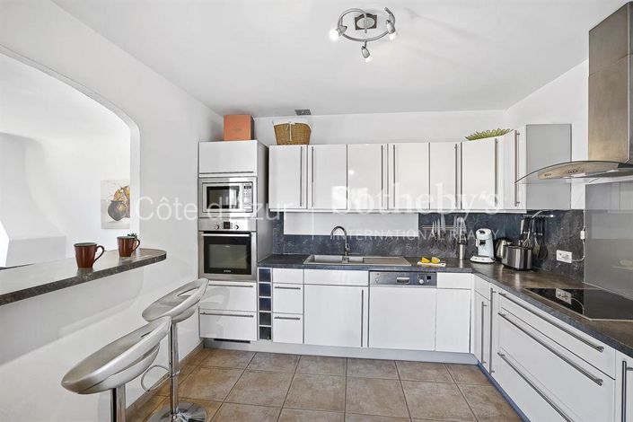 Image No.3-4 Bed Property for sale