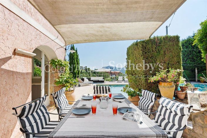 Image No.18-5 Bed Property for sale