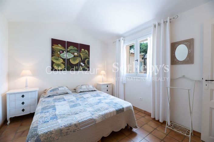 Image No.11-4 Bed House for sale