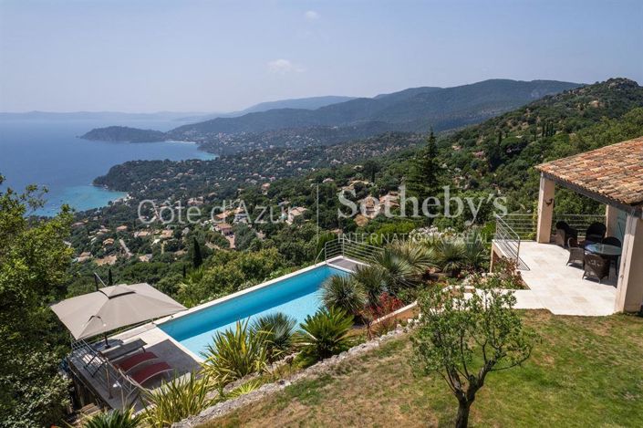 Image No.15-4 Bed House for sale