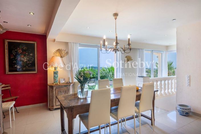 Image No.9-7 Bed Property for sale