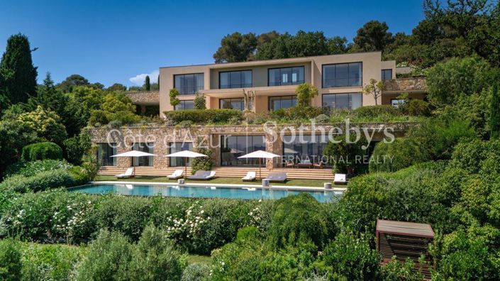 Image No.3-7 Bed Property for sale