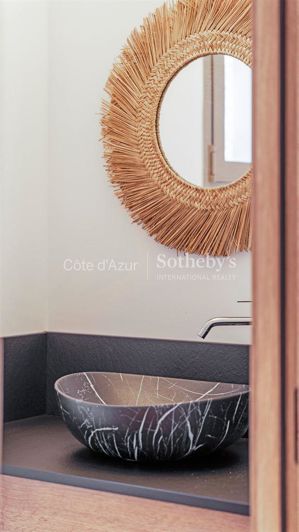 Image No.12-4 Bed Property for sale