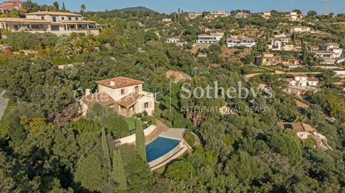 Image No.19-4 Bed Property for sale