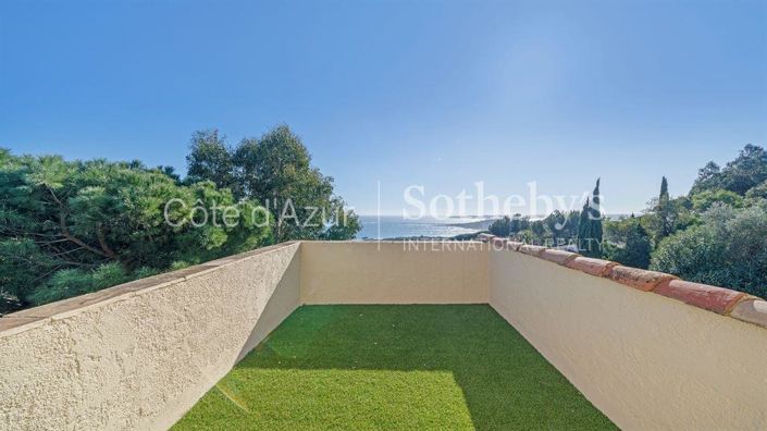 Image No.8-4 Bed Property for sale