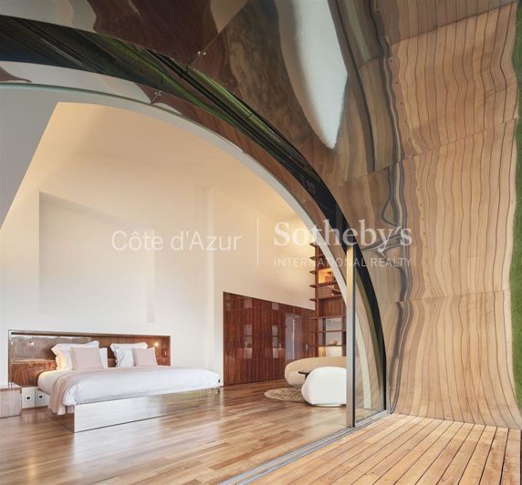 Image No.9-6 Bed Property for sale