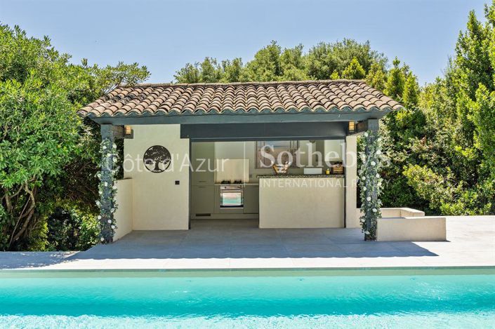 Image No.9-5 Bed House for sale