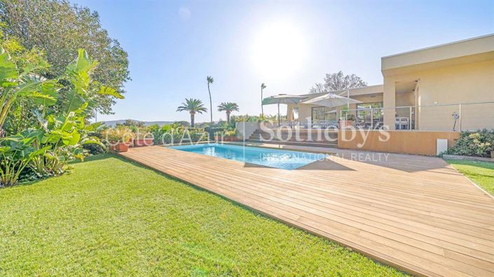 Image No.1-5 Bed Property for sale