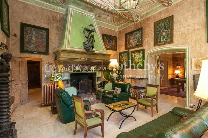 Image No.16-10 Bed Property for sale