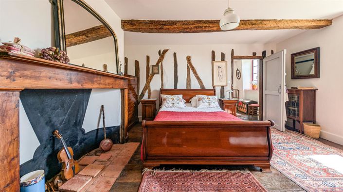 Image No.19-5 Bed House for sale