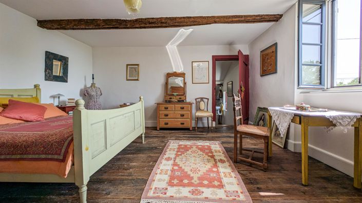 Image No.21-5 Bed House for sale