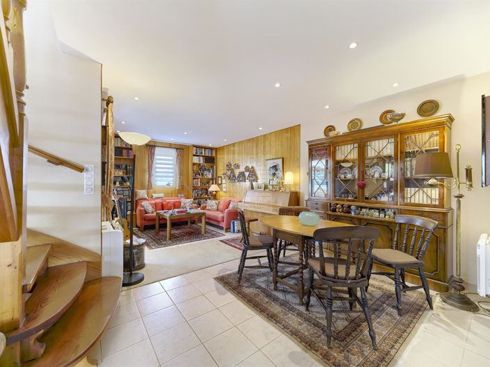 Image No.5-3 Bed House for sale