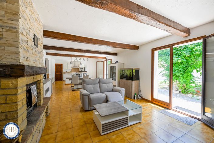 Image No.1-5 Bed House for sale