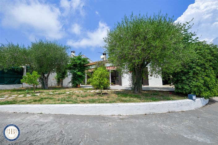 Image No.19-5 Bed House for sale