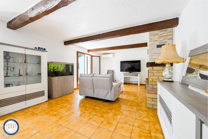 Image No.5-5 Bed House for sale