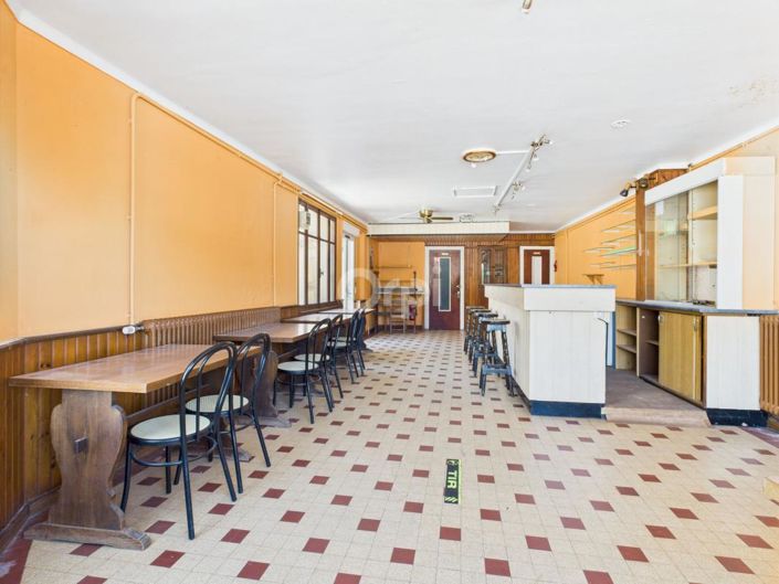 Image No.2-5 Bed House for sale