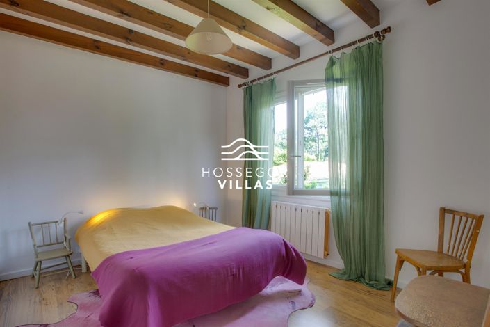 Image No.6-4 Bed House for sale