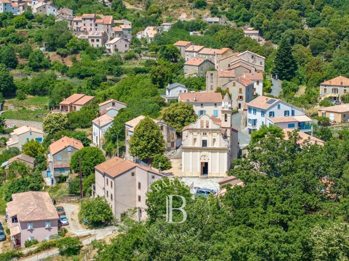 Image No.18-8 Bed House for sale