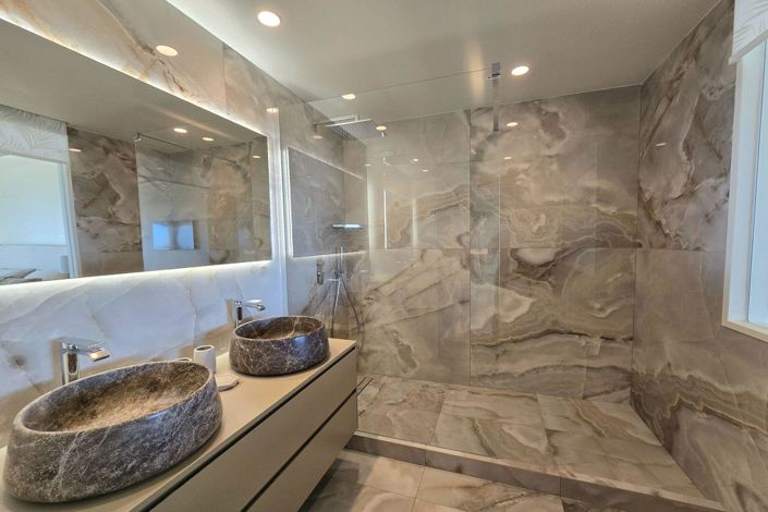 Image No.13-3 Bed Apartment for sale