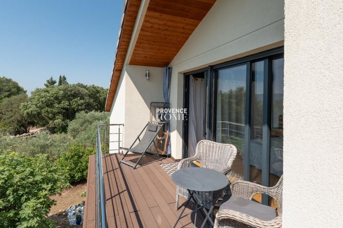 Image No.17-3 Bed House for sale