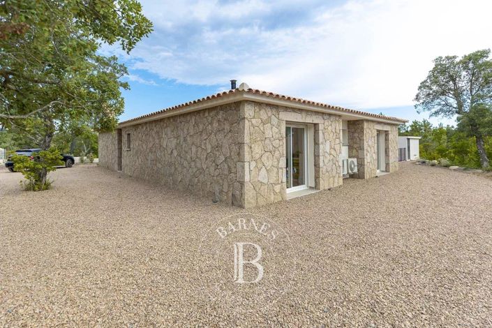 Image No.12-4 Bed House for sale