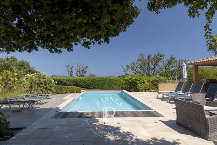 Image No.14-4 Bed House for sale