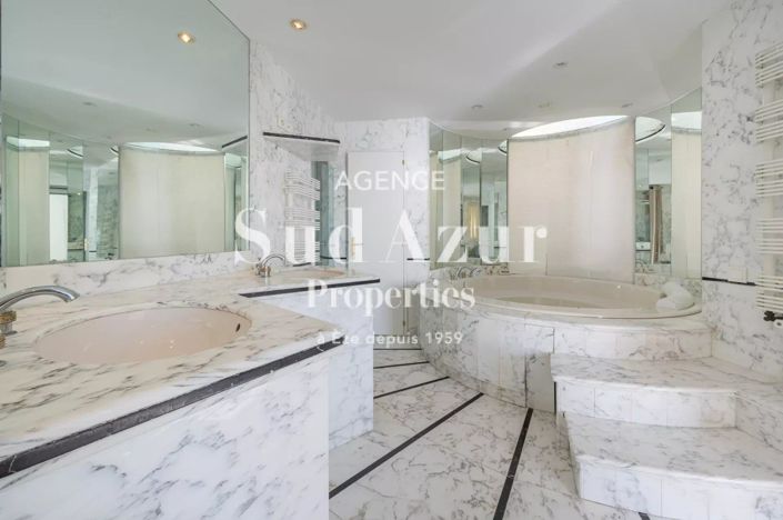 Image No.16-House for sale