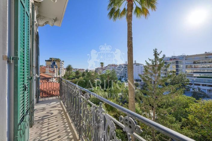 Image No.1-3 Bed Apartment for sale