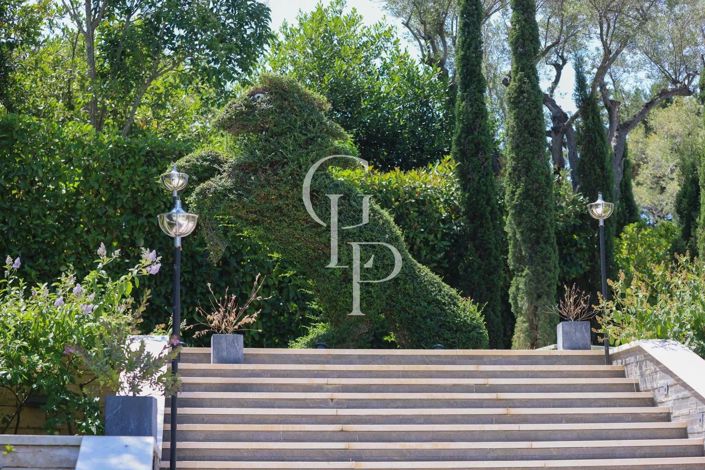 Image No.16-6 Bed House for sale