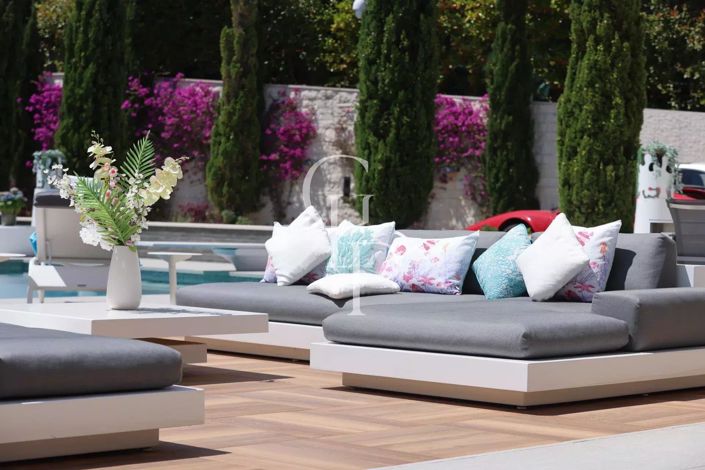 Image No.19-6 Bed House for sale