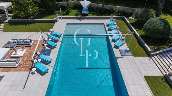 Image No.5-6 Bed House for sale