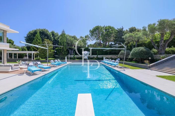 Image No.6-6 Bed House for sale