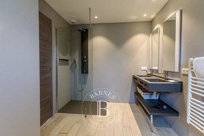 Image No.5-3 Bed House for sale