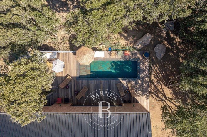 Image No.20-5 Bed House for sale