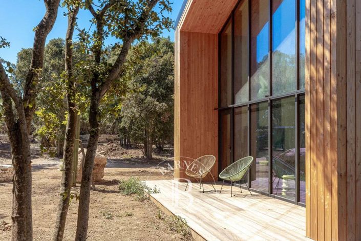 Image No.21-5 Bed House for sale