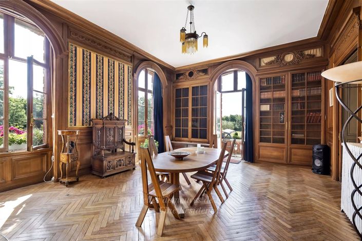 Image No.3-8 Bed House for sale