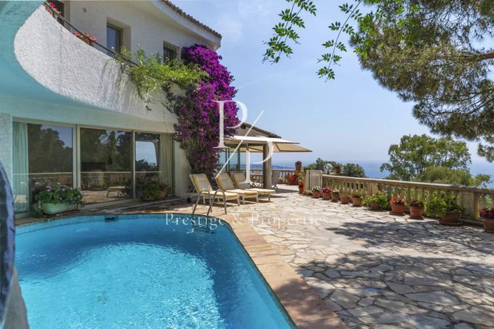 Image No.3-5 Bed House for sale