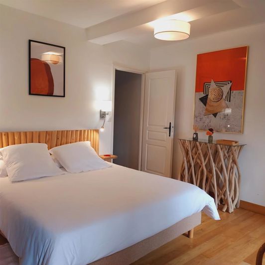 Image No.16-5 Bed House for sale