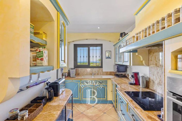 Image No.6-3 Bed House for sale