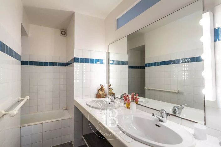 Image No.14-House for sale