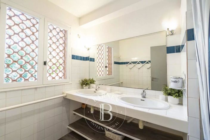 Image No.16-House for sale