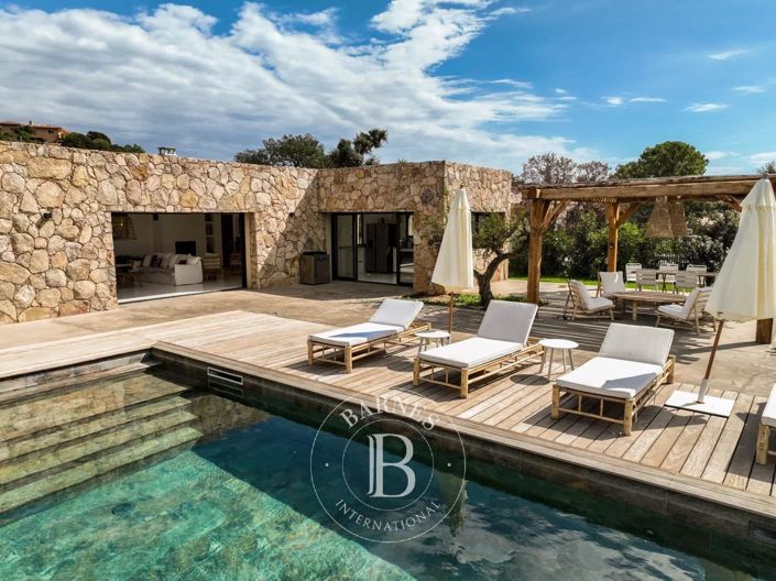 Image No.3-4 Bed House for sale