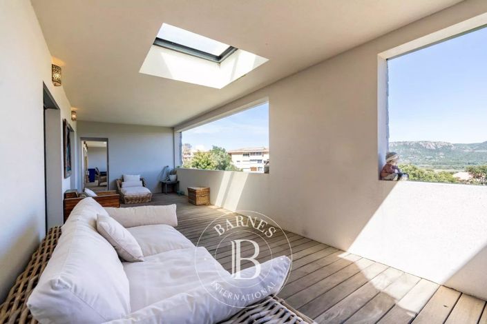 Image No.6-5 Bed Apartment for sale