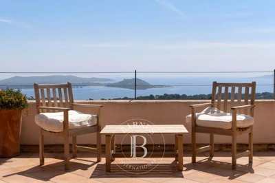 6 Bed House for sale