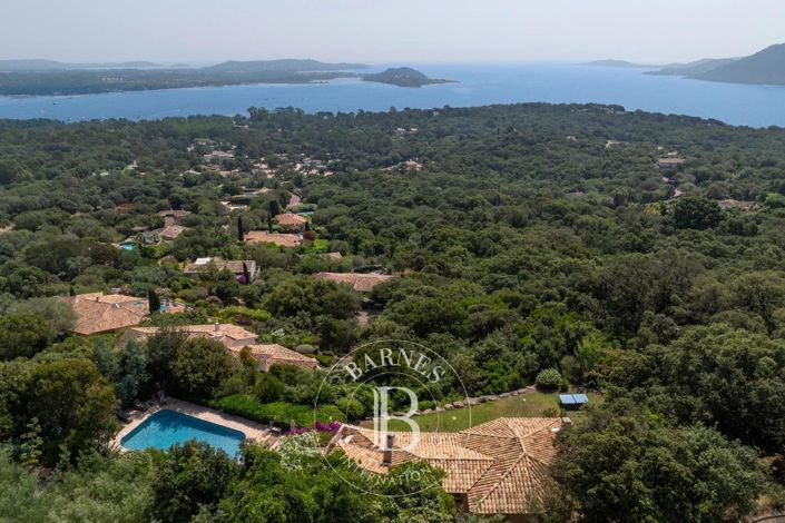 Image No.24-6 Bed House for sale