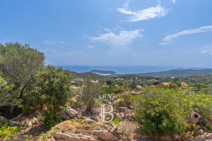 Image No.2-4 Bed House for sale