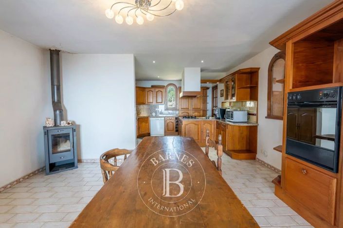 Image No.4-4 Bed House for sale