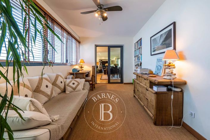 Image No.10-3 Bed Apartment for sale